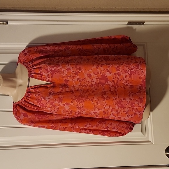 The Pioneer Woman Tops - NWT The Pioneer Woman Keyhole Blouse